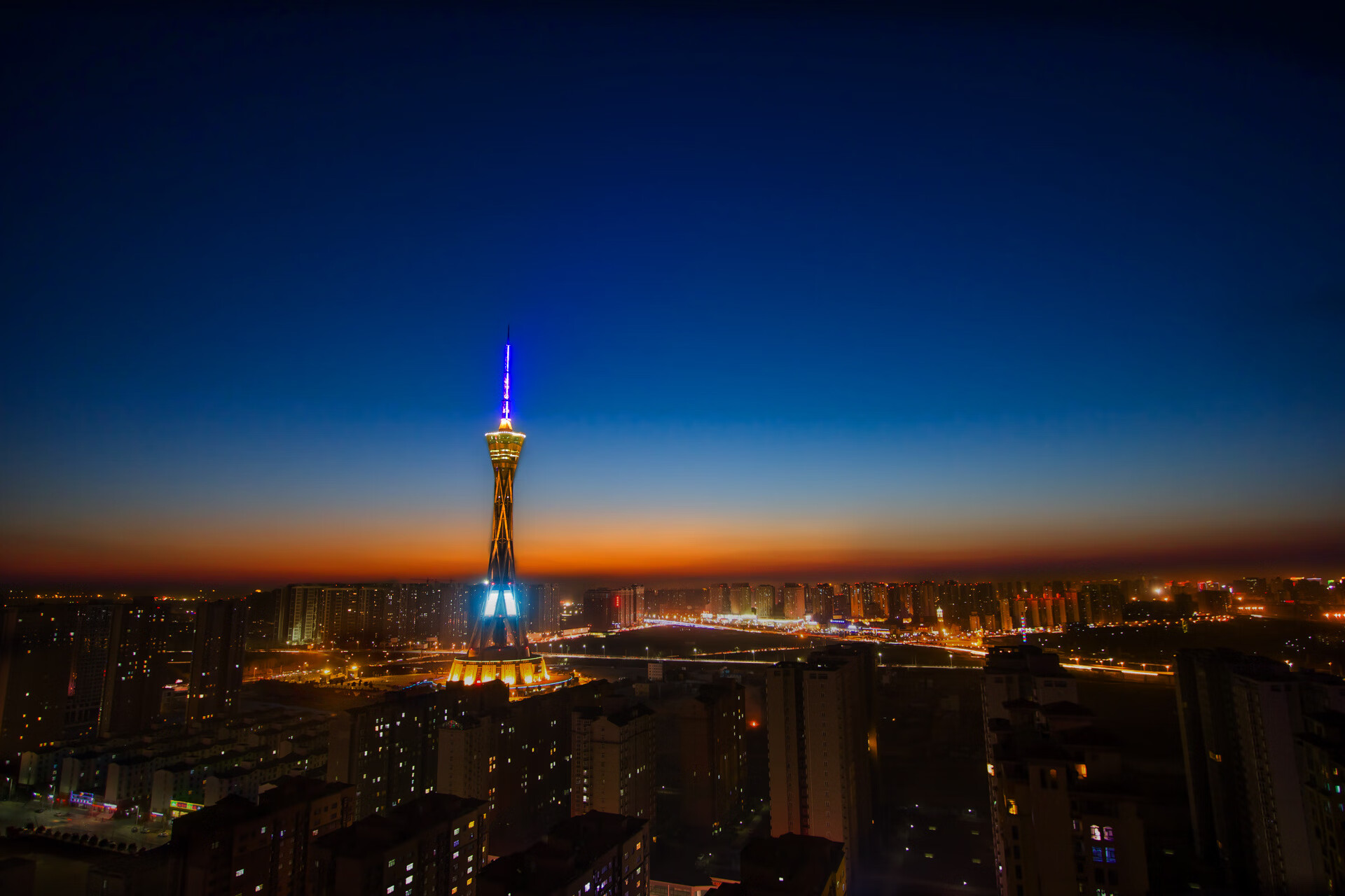 掘金开展战术复盘会议分析关键失误，战例复盘会