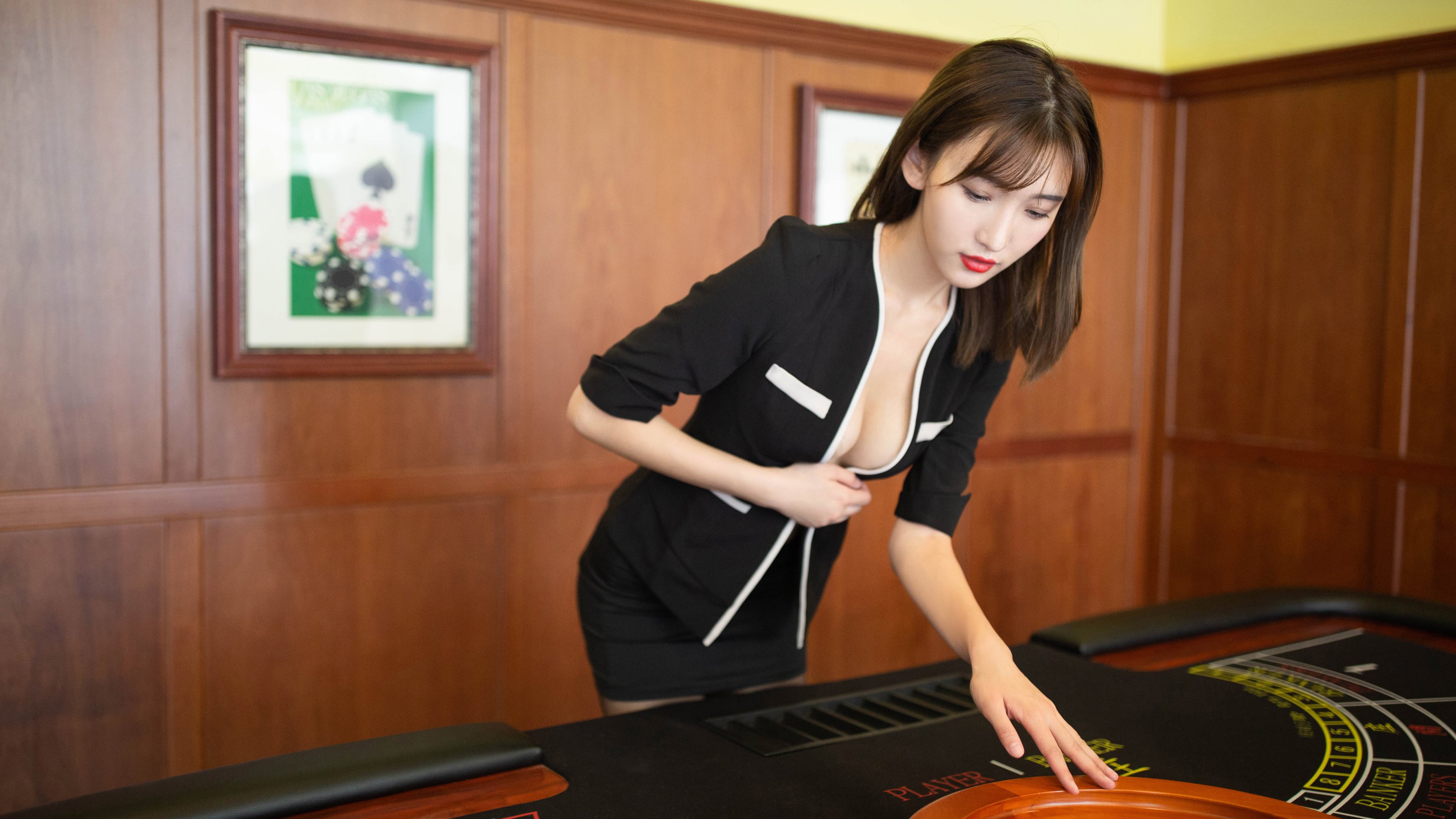 突尼斯男篮在非洲锦标赛中继续冲击最高奖牌