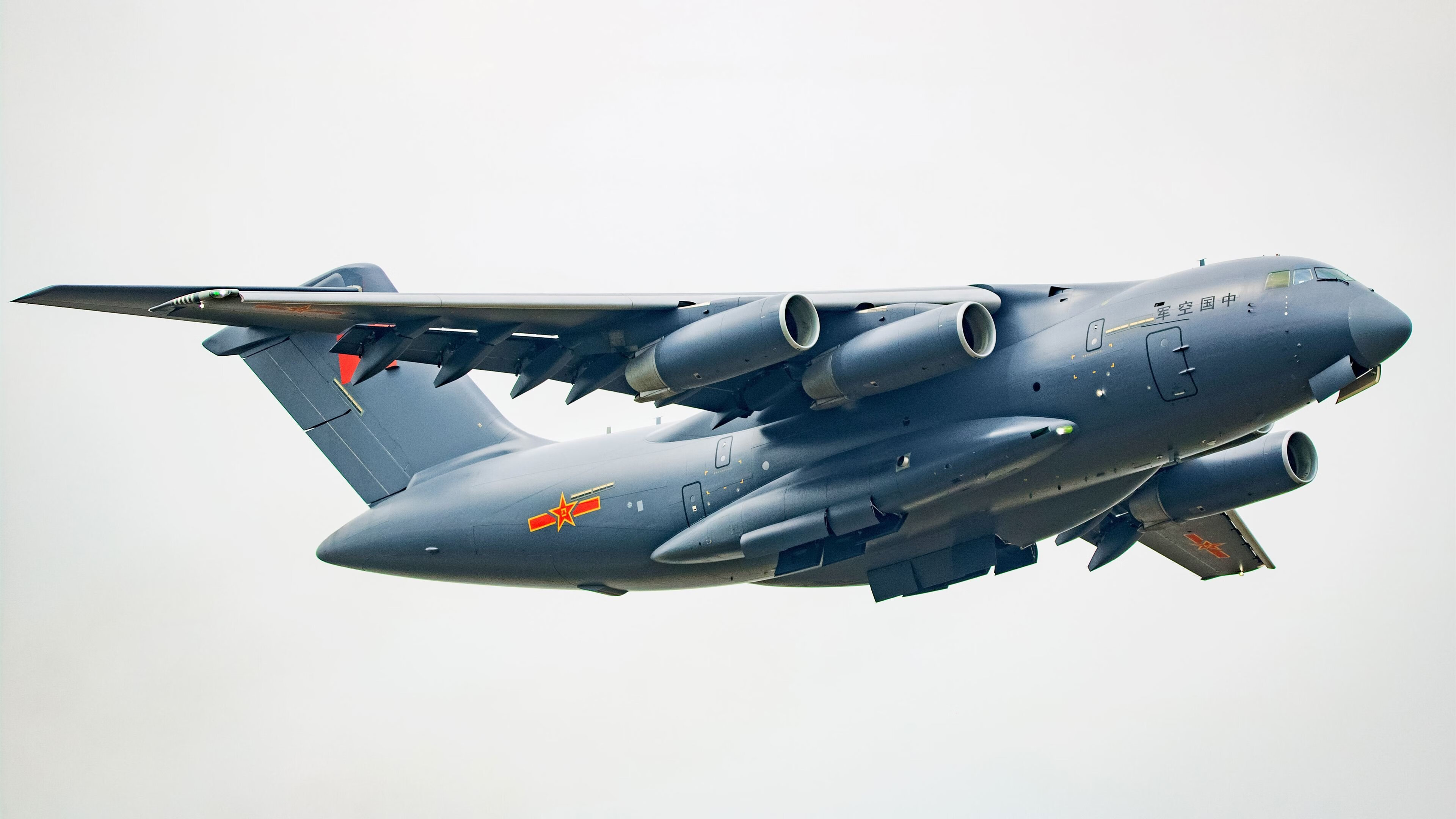 九游登录中心-赛季冲刺阶段强度升级教练组制定体能储备计划加强轮换管理，赛季训练计划